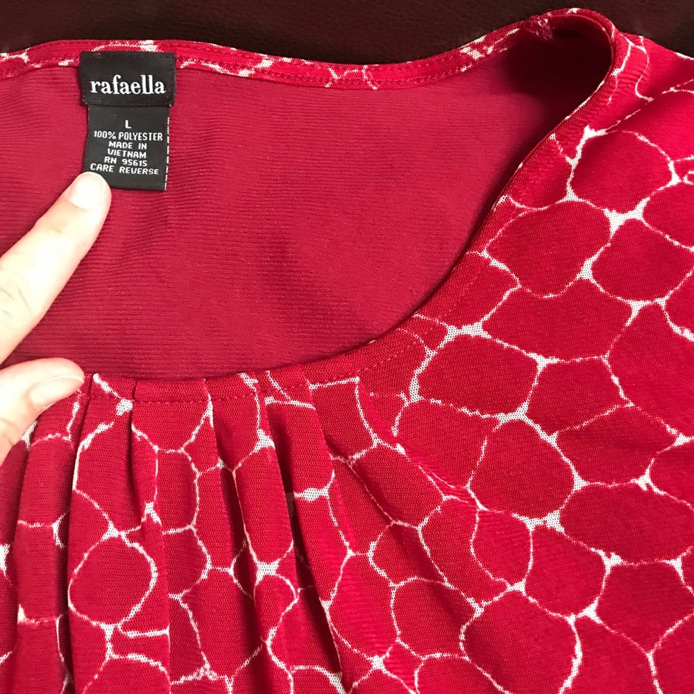 Red & White Patterned Blouse - Picture 2 of 2